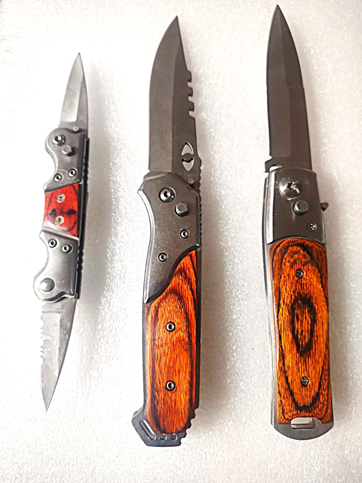 Image of AUTOMATIC  OPENING KNIVES